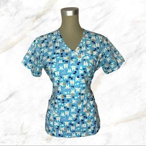 Peaches | Animated Teeth Blue Dental Scrubs